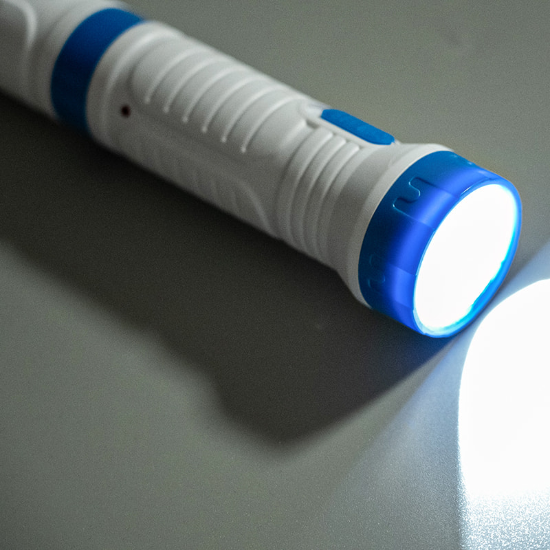FF-108 چراغ قوه جداشدنی LED سرب اسید باتری 250 میلی آمپر ساعتی با دوشاخه پشه گیر برقی FF-108 چراغ قوه جداشدنی LED سرب اسید باتری 250 میلی آمپر ساعتی با دوشاخه پشه گیر برقی